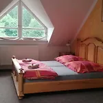 Hotylek Na Myte Konukevi 3*